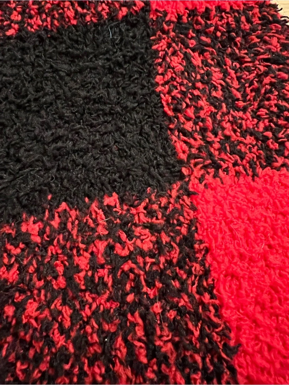 Old Navy Red and Black Buffalo Plaid Pet Sweater. Size M. NWT